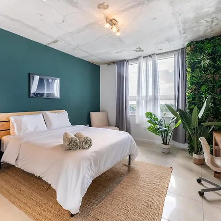1Br Miami Retreat With Bbq, Pool, & Skyline Views Apartamento